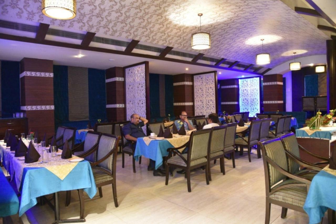 Hotel Landmark Gwalior Exterior foto